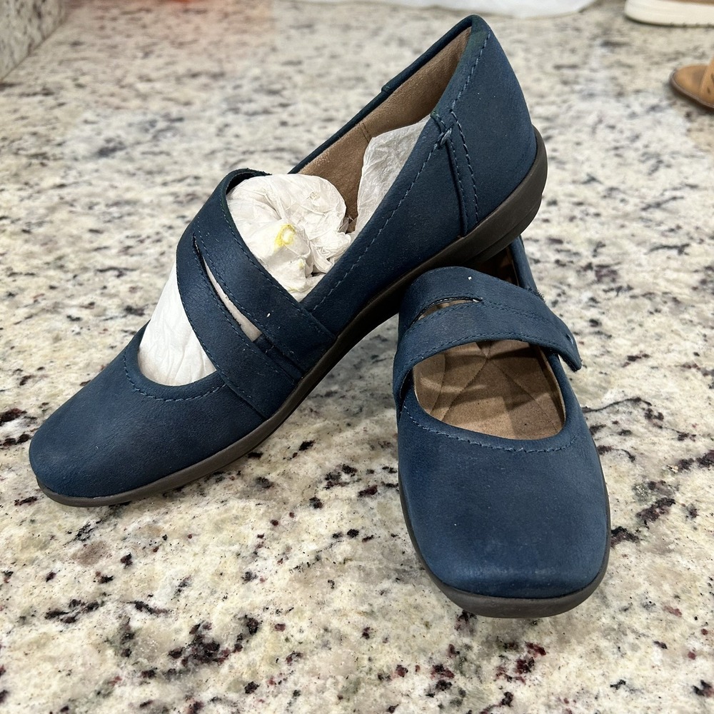 Easy Spirit Aranza2 Women's Navy Blue Mary Jane Size 7.5 N Suede Narrow Comfort